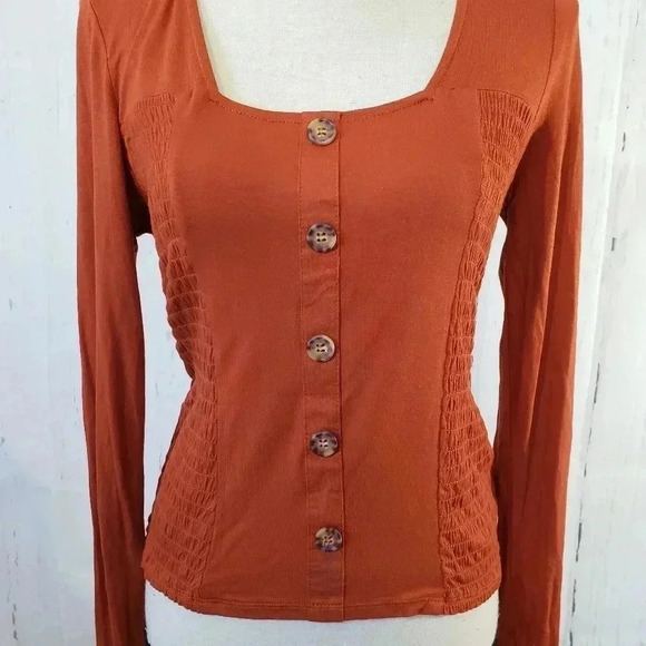 Burnt Orange Ruched Button Front Top - Picture 2 of 5